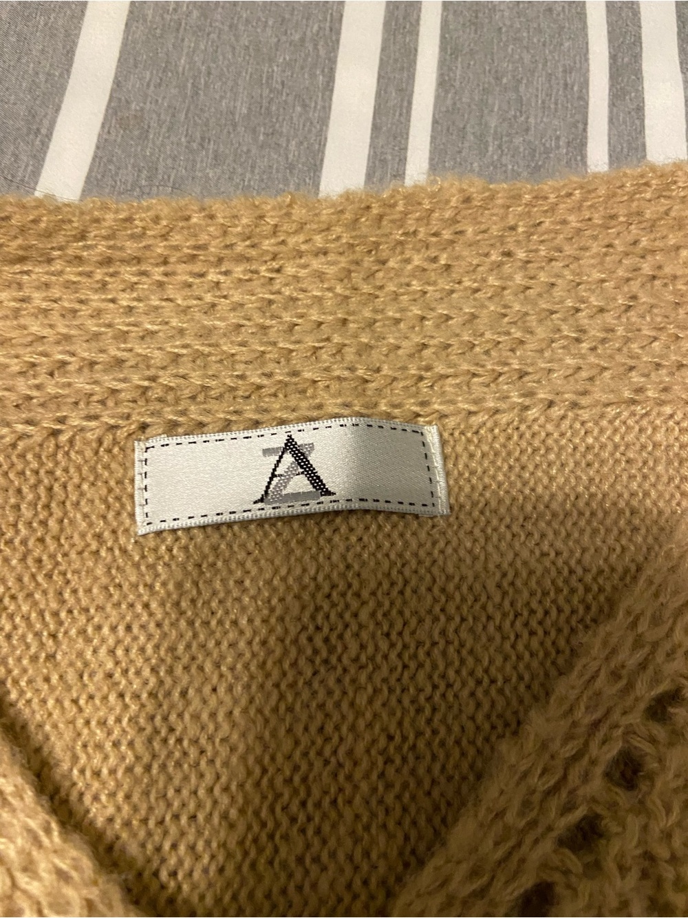 Source Unknown Camel Crewneck Chunky Knit Sweater - Picture 2 of 5